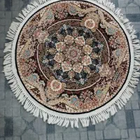 پادری گرد یک در یک کاشان