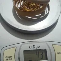 نیم درصد بالای تابلو‌، ۴۵ گرم