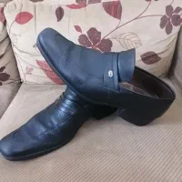 سه عدد کفش مردانه چرم
