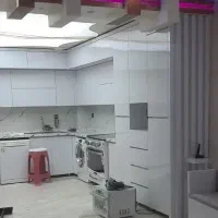 کابینت کمد دیواری درب چوبی ازدم۲۴ماهه