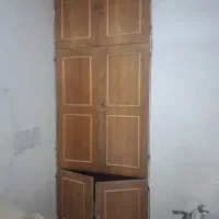 کمد دیواری سه طبقه با چهارچوب فلزی