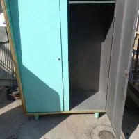 کمدی فلزی و ضبط قدیمی|کلکسیون اشیاء عتیقه|آفتاب, |دیوار