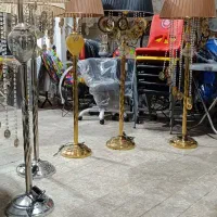 آباژور ایستاده کنار سالنی|چراغ خواب و آباژور|شیراز, سهل‌آباد|دیوار