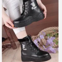 کفش بوت رابیت سایز ۴۰ بسیار شیک