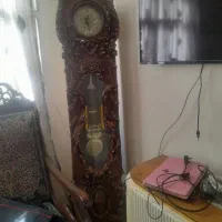 ساعت ایستاده چوبی