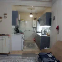 فروش ۵۰ متری طبقه سوم/ خیابان زارع