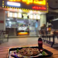 استخدام فست فود