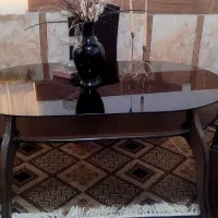 میز ناهار خوری چوبی با دو عدد صندلی میزبان