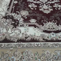 فرش ۵۰۰ شانه در حد نو