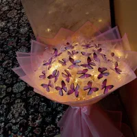 گل پروانه ی ریسه دار