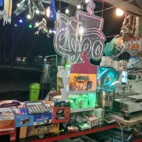 فروشنده شیفت شب