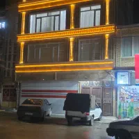 آپارتمان بر خیابان اصلی