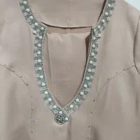 دو دست مجلسی|لباس|رشت, شهرک قدس|دیوار
