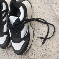 کتونی سایز۳۷