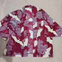 تعدادی لباس|لباس|ایلام, |دیوار