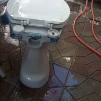 دستشویی فرنگی سالم قدیمی