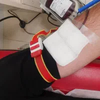 خدمات پرستاری، تزریقات، بخیه، سرم تراپی، در منزل|خدمات آرایشگری و زیبایی|مشهد, احمدآباد|دیوار