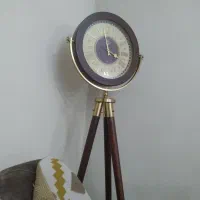 ساعت ایستاده