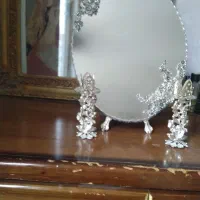 تعدادی لوازم به فروش می رسد