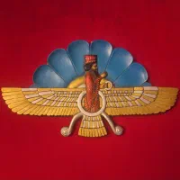 مجسمه یا تندیس دیوارکوب دستساز مدل فروهر هخامنشی