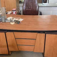 میز صندلی و کمد