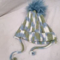 کلاه دست باف نوزادی