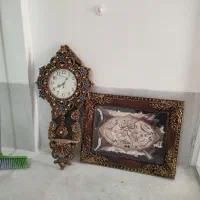 یک عدد ساعت و تابلو ونیکاد