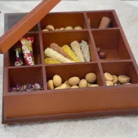 جعبه پذیرایی بزرگ چوب گردو مناسب برای عروس|ظروف سرو و پذیرایی|دهدشت, |دیوار