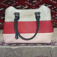 کیف زنانه.