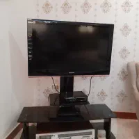 تلویزیون ۴۲ اینچ سامسونگ با میز و دیجیتال