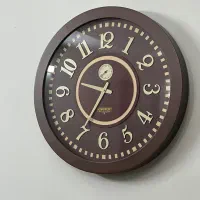 ساعت بدنه چوبی