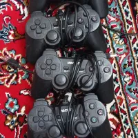 دسته بازی کامپیوتر سیمی