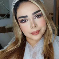 میکاپ و شینیون همراه با بهترین مواد و متریال|خدمات آرایشگری و زیبایی|ورامین, ورامین|دیوار