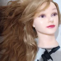 کله مانکن با پایه کوچک + وسایل تمرین شینیون