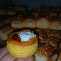 آموزش انواع شیرینی و نیازمند ویزیتور خانم|خدمات آموزشی|یزد, |دیوار