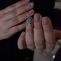 انواع خدمات ناخن متریال با کیفیت