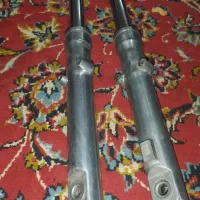 تعدادی لوازم یدکی استوک موتور سیکلت به فروش می‌رسد