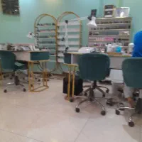 اجاره میز ناخن