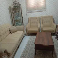 یک دست مبل ۸نفره دوهفته خریدمش با بوفه