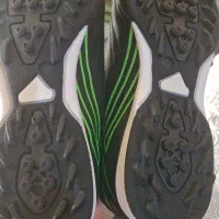 کفش ورزشی مناسب چمن|کیف، کفش، کمربند|خوی, |دیوار