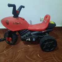 یک عدد سه چرخ نو ویک عدد اسکتر