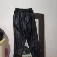 شلوار واکسی|لباس|رباط‌کریم, رباط‌کریم|دیوار