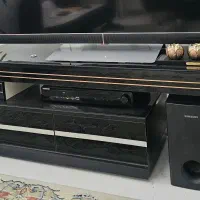 میز تلویزیون مشکی طلایی شیک و بسیار تمیز