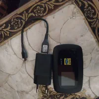 مودم ایرانسل مدل LH96 با کارتن و کاتالوگ و شارژر|مودم و تجهیزات شبکه|کلارآباد, |دیوار