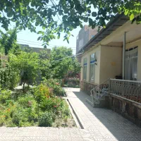 ویلایی مرکز شهر دم خیابان ۲۴ متری
