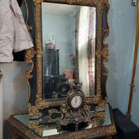 آینه کنسول و ساعت