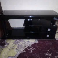 زیر تلویزیون شیشه ای