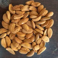 فروش انواع بادام و مغز بادام و خشکبار|خوردنی و آشامیدنی|تهران, الهیه|دیوار