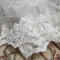 لباس عروس همراه تور سر سه متری و کت و ژپون|لباس|قم, زنبیل آباد|دیوار