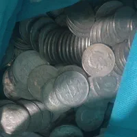 فروش و خریدار سکه و اسکناس